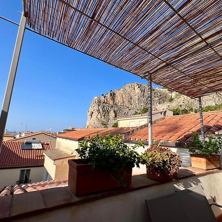 Cortile Umberto I Bed & Breakfast Чефалу Екстериор снимка