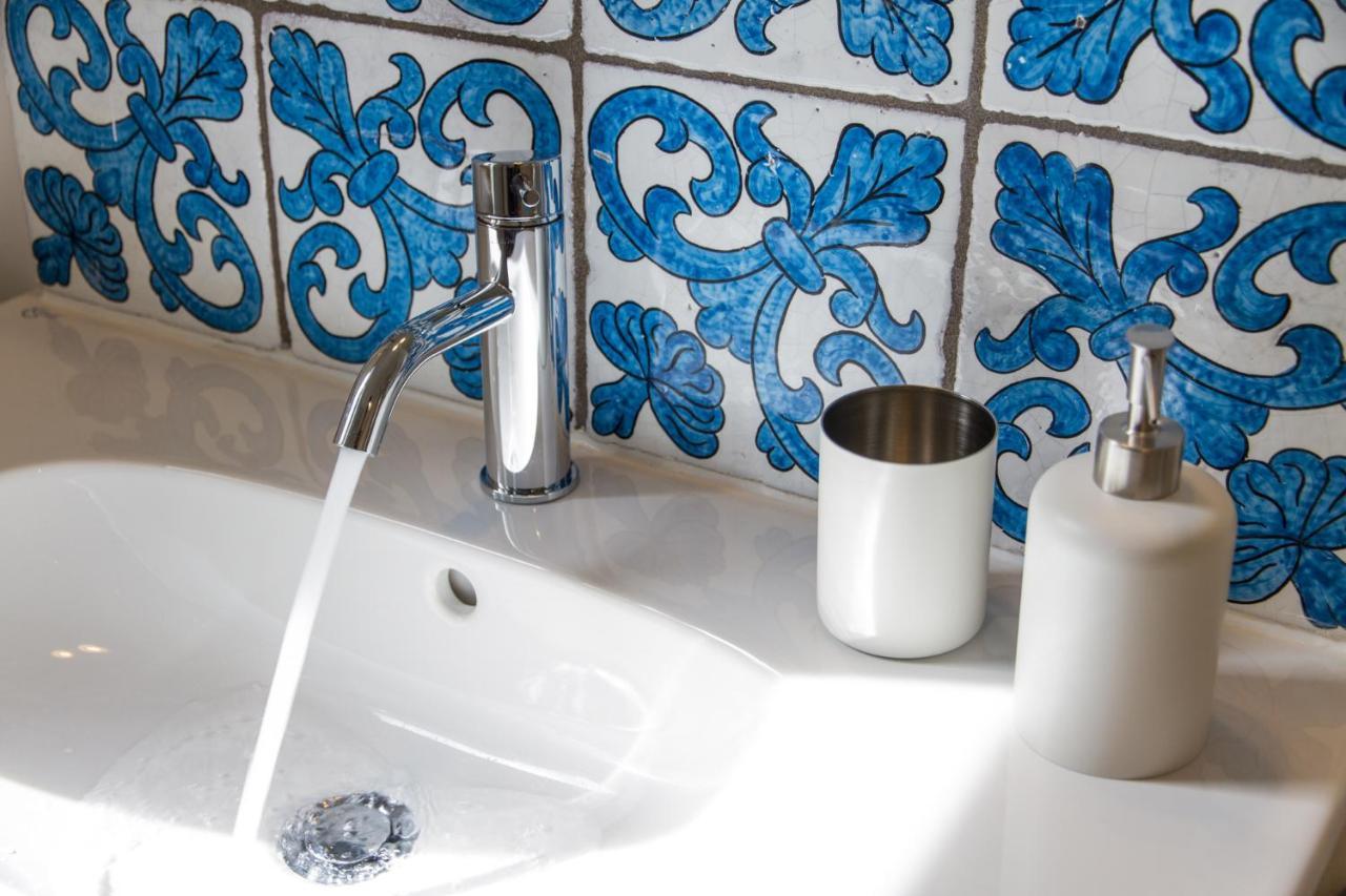 Cortile Umberto I Bed & Breakfast Чефалу Екстериор снимка