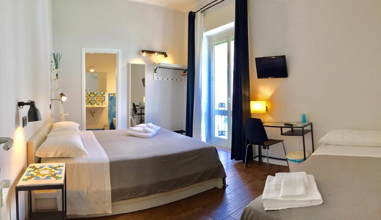 Cortile Umberto I Bed & Breakfast Чефалу Екстериор снимка
