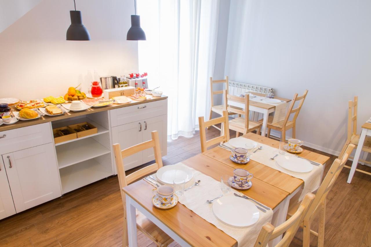 Cortile Umberto I Bed & Breakfast Чефалу Екстериор снимка