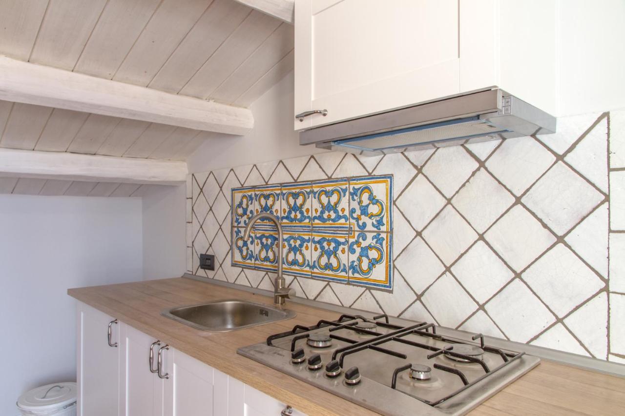 Cortile Umberto I Bed & Breakfast Чефалу Екстериор снимка